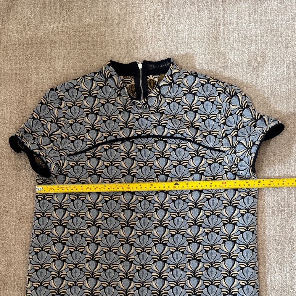 Patterned Dress - Picture 2 of 3
